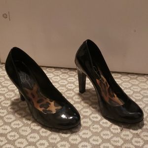 Jessica Simpson Patent Black Pumps